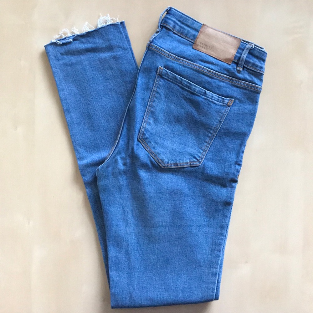 ✨ Zara✨Trafaluc Denim Makers Blue Jeans